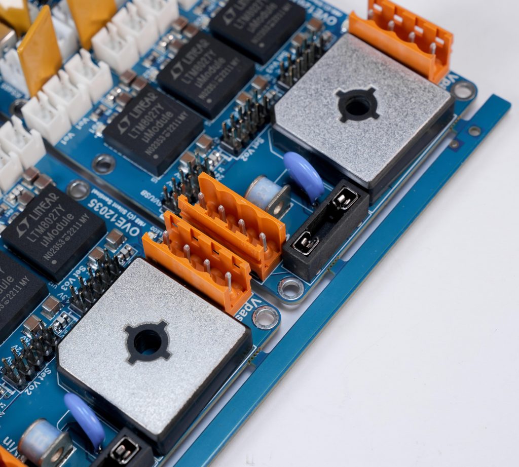 What are the advantages and disadvantages of PCB board?